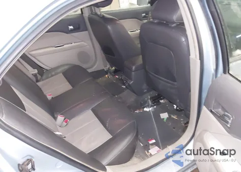 2010 Mercury Milan Hybrid из США, поврежденный, VIN 3MEDM0L33AR618571